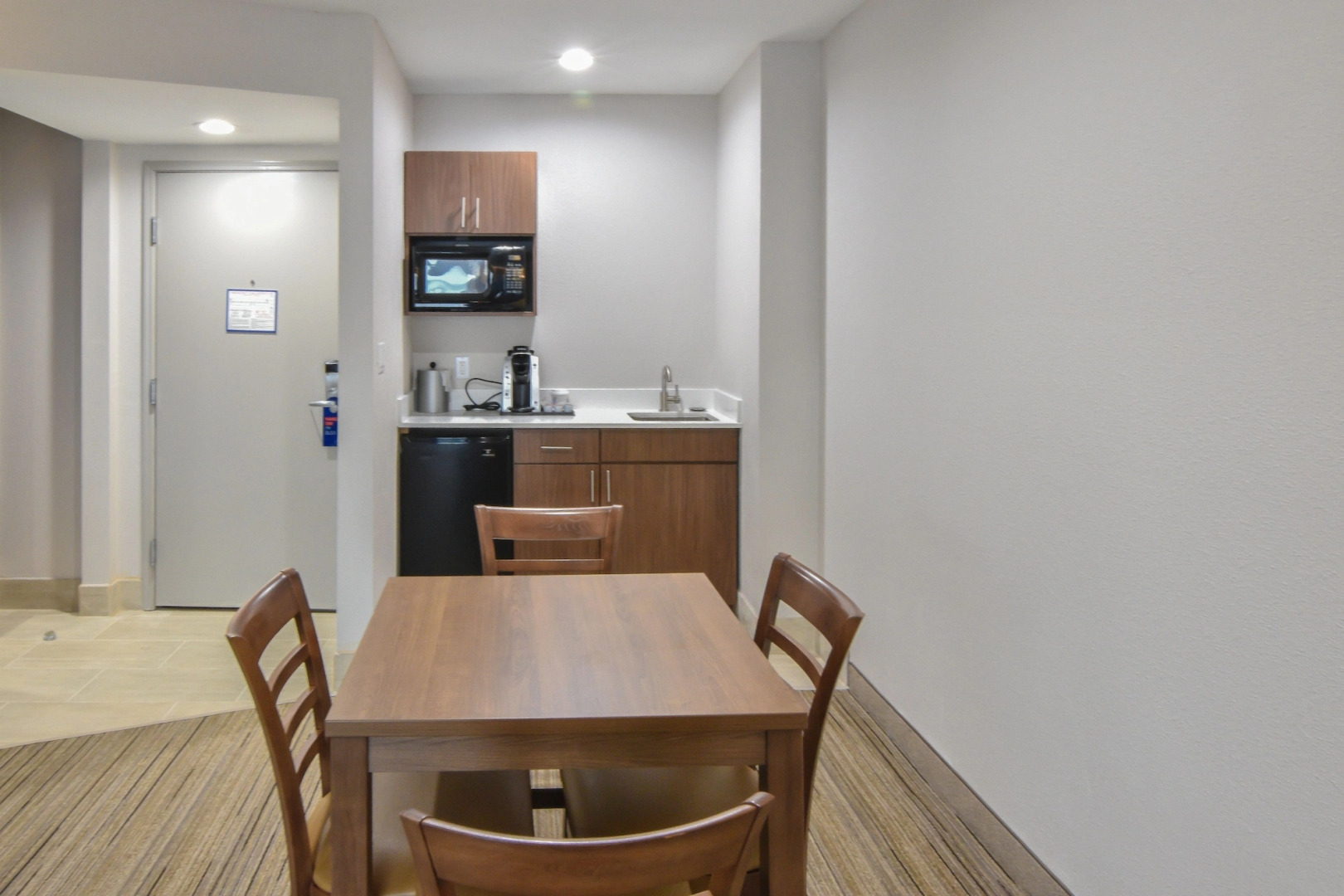 Holiday Inn Express & Suites Indianapolis Northwest by IHG