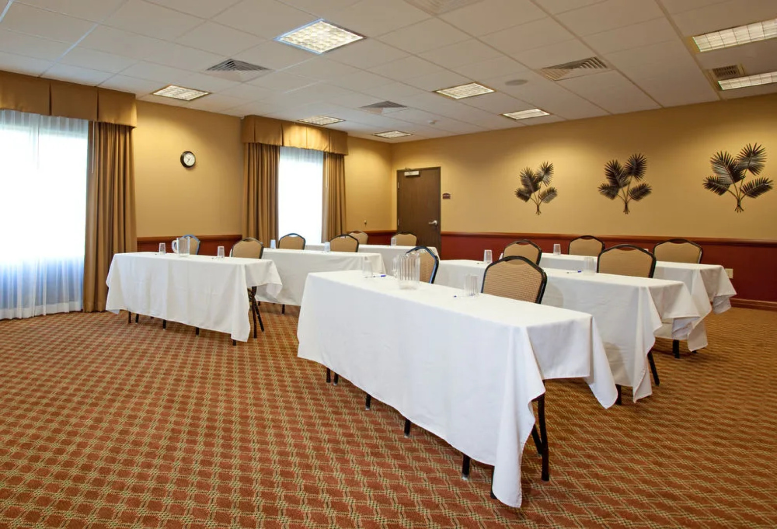 Holiday Inn Express & Suites Goodland