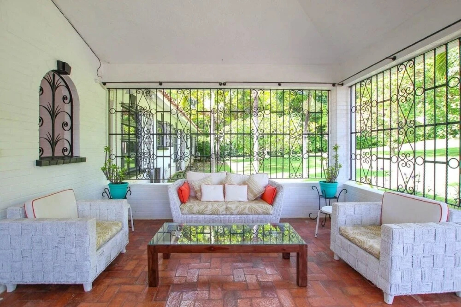 Secluded Beachfront Villa with Large Pool and Gardens - Fryers Well Bay by BSL Rentals