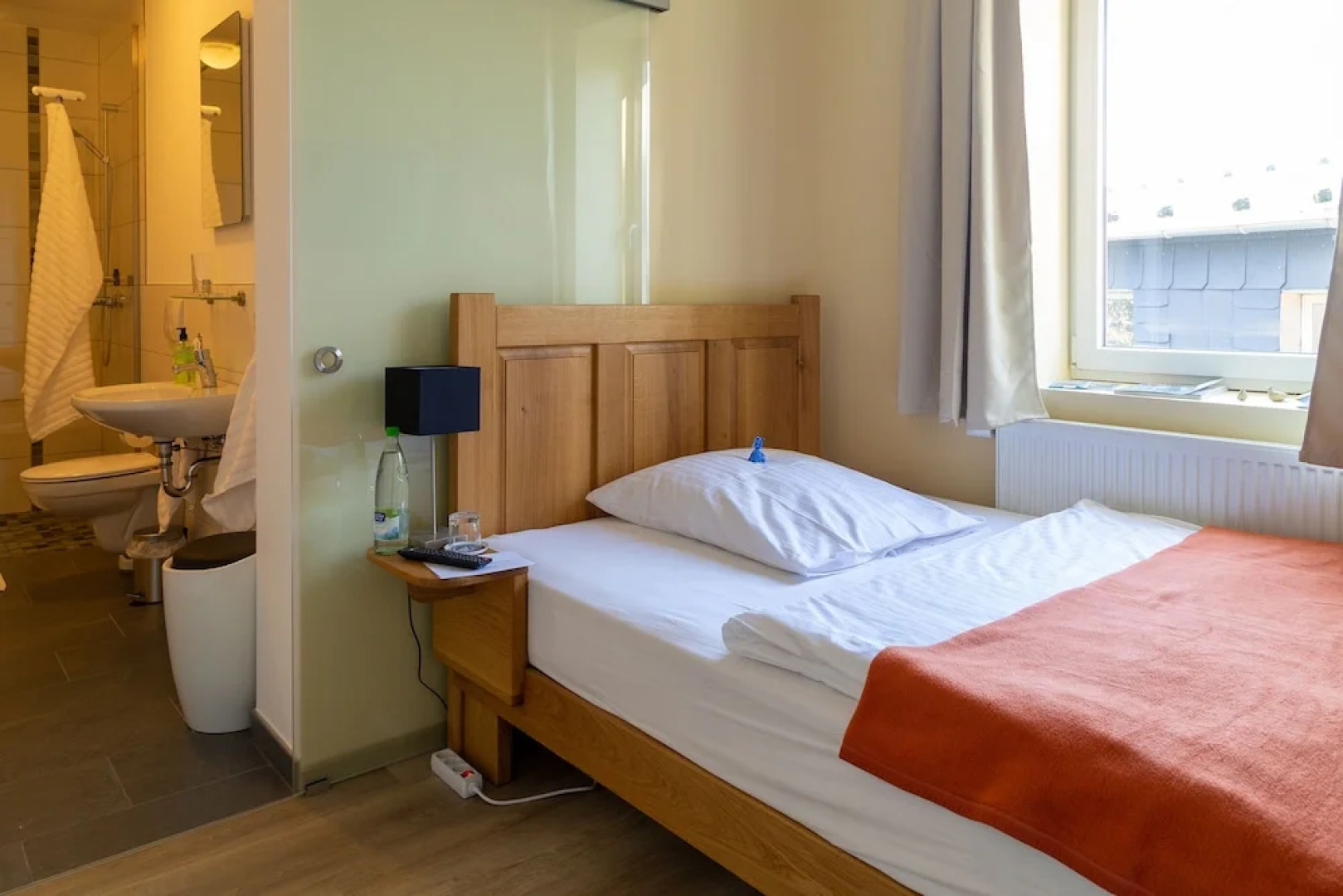 Gästezimmer in der DK-Glasbläserei 3.0 star property