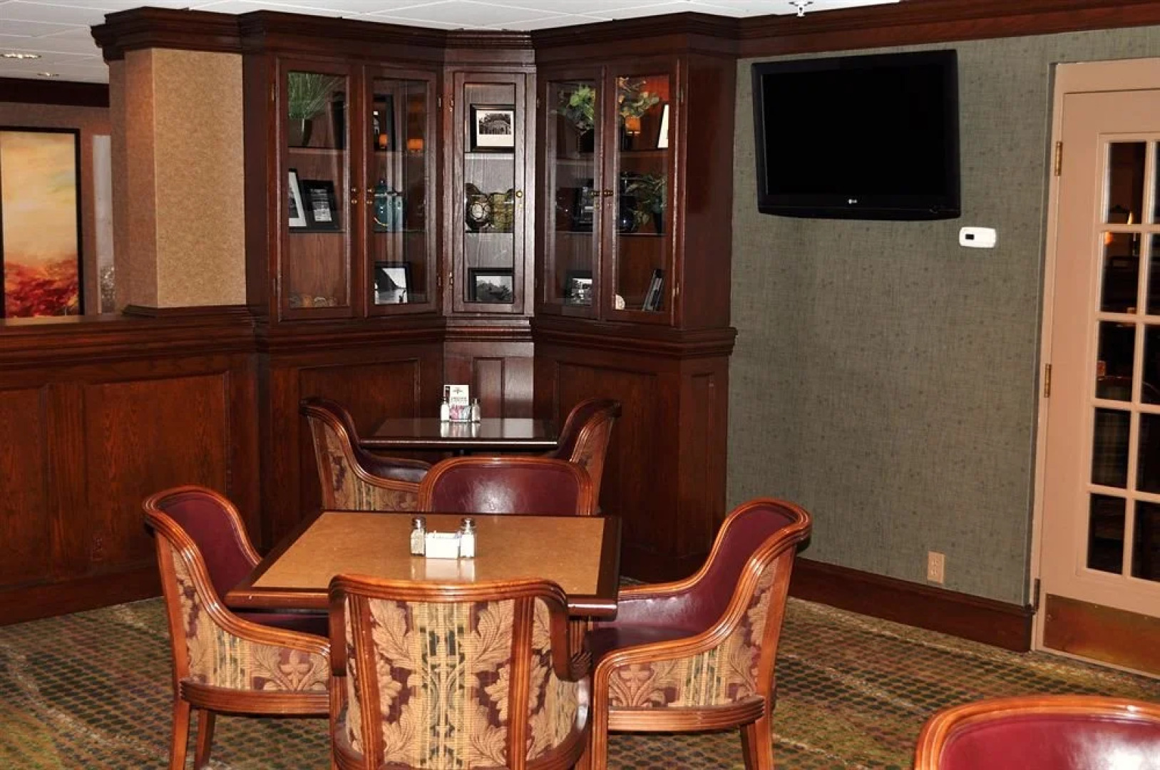 Holiday Inn Express & Suites St. Louis South - I-55