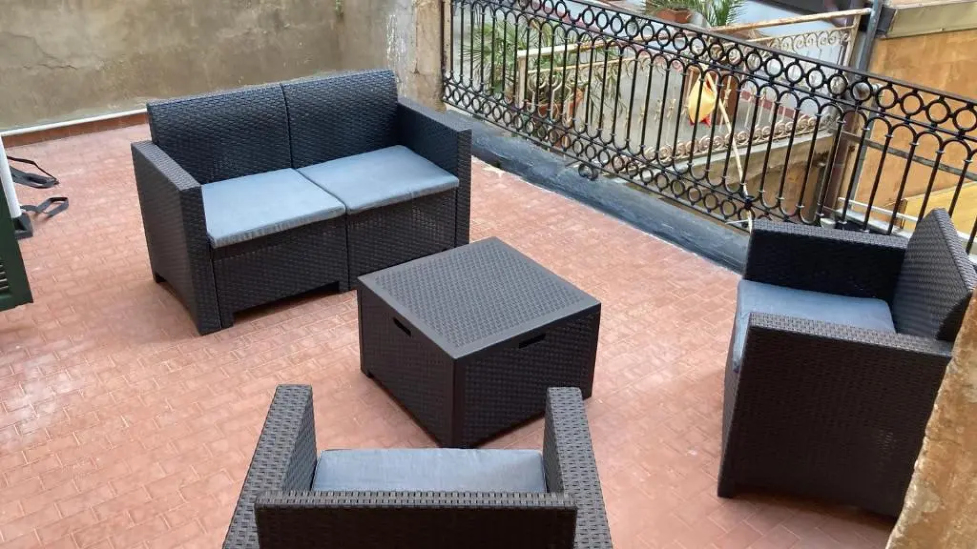 Archivolto del Teatro, 3