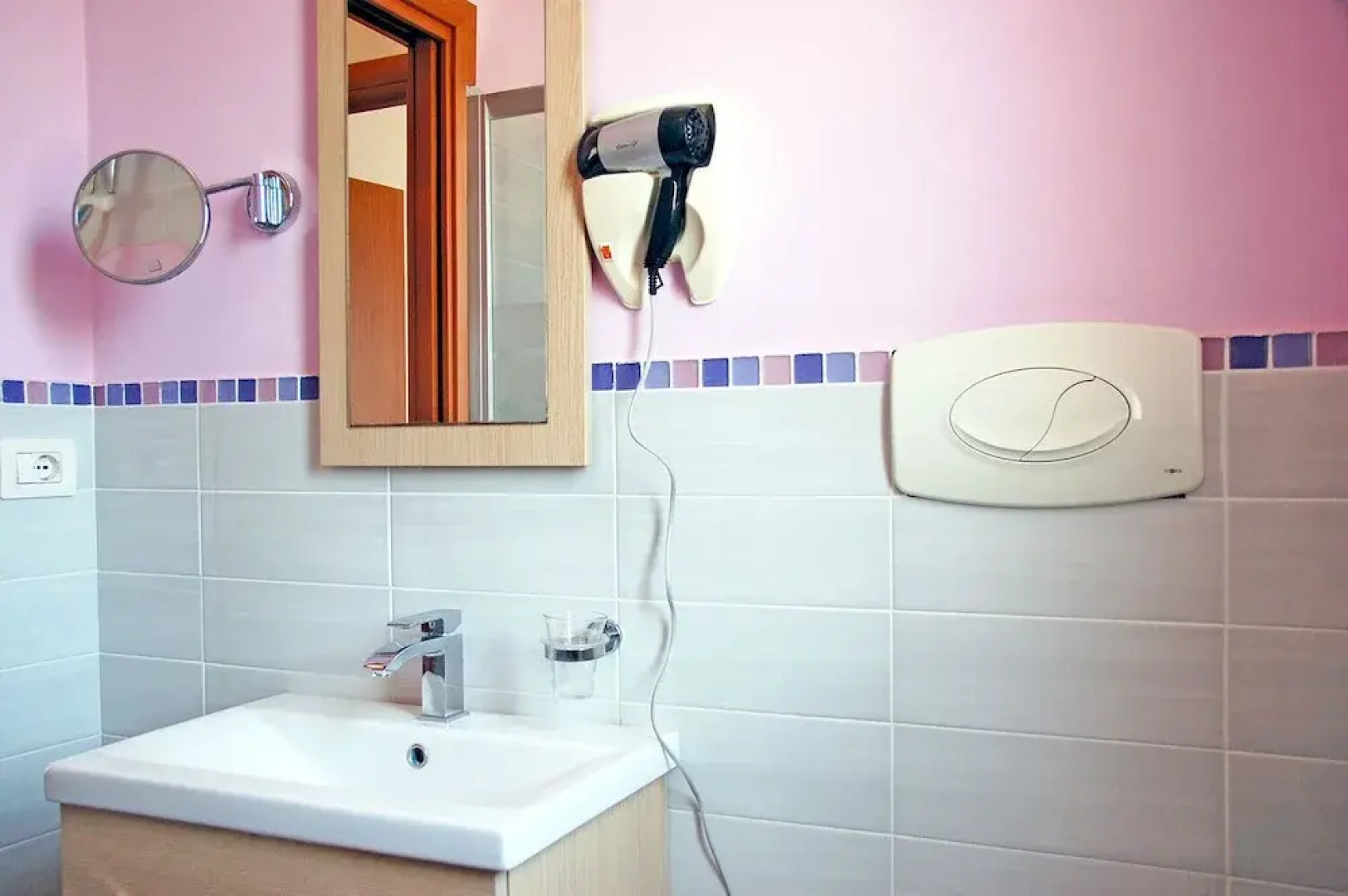 Marconi Seaside Residence Pool Wifi