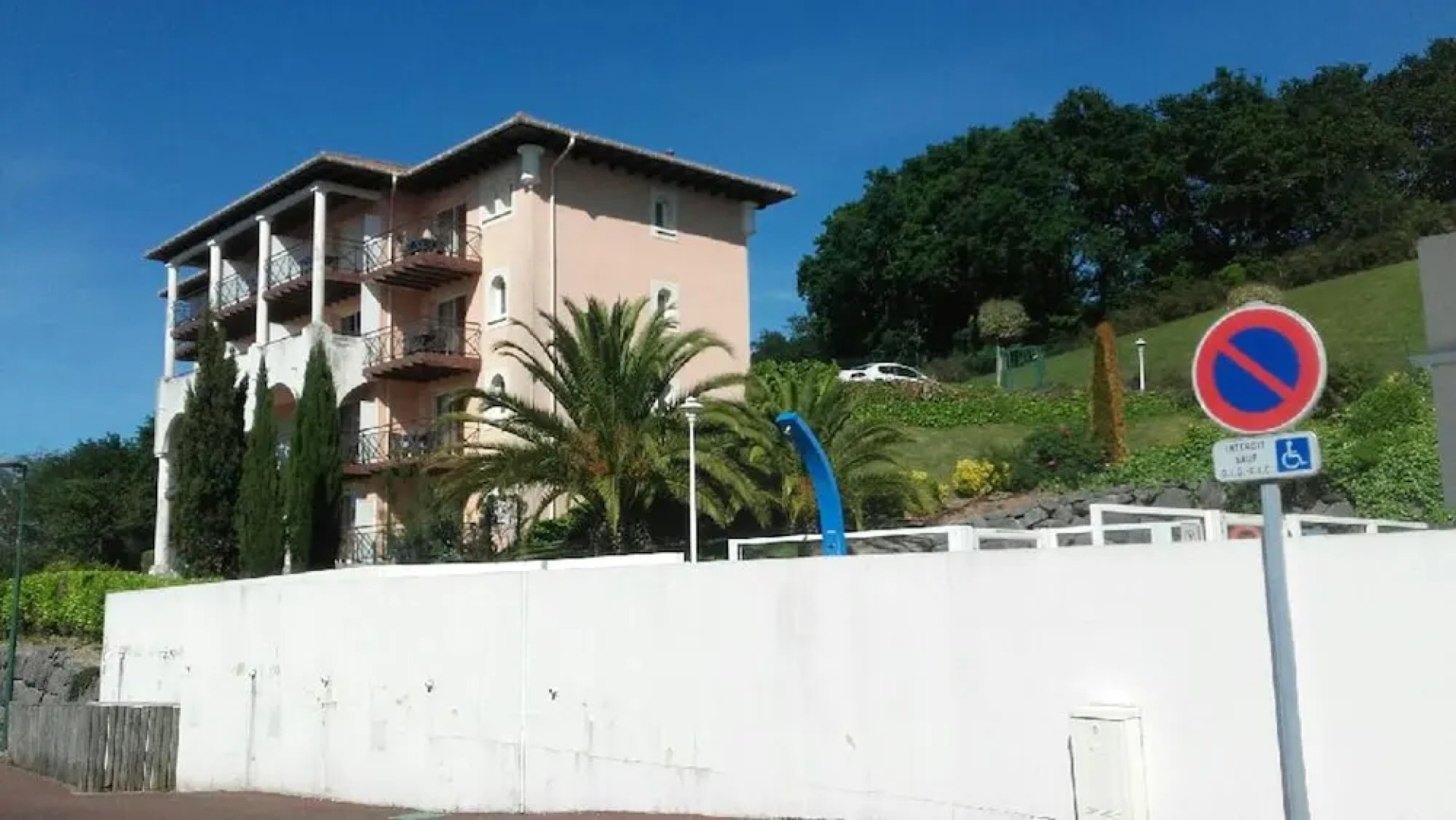 Studio in Ciboure, With Wonderful sea View, Shared Pool, Furnished Balcony - 300 m From the Beach
