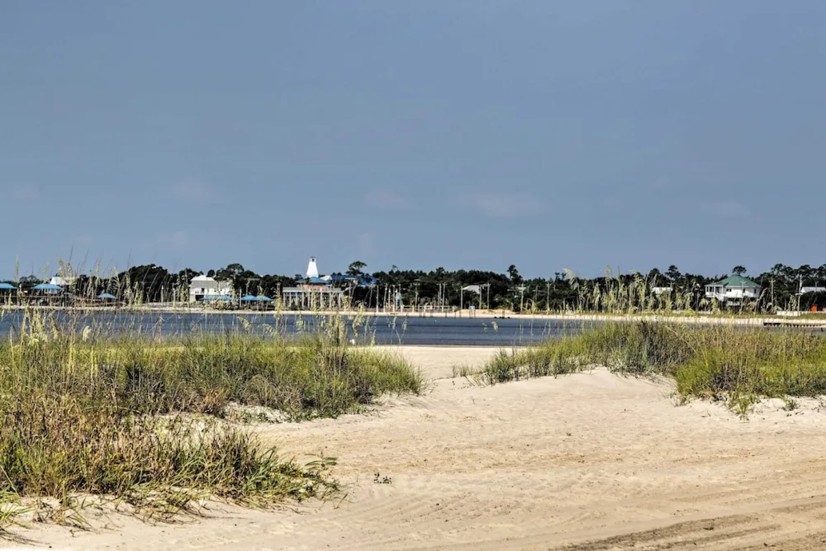 'the Palm' Bay St. Louis Home - Walk to Beach!