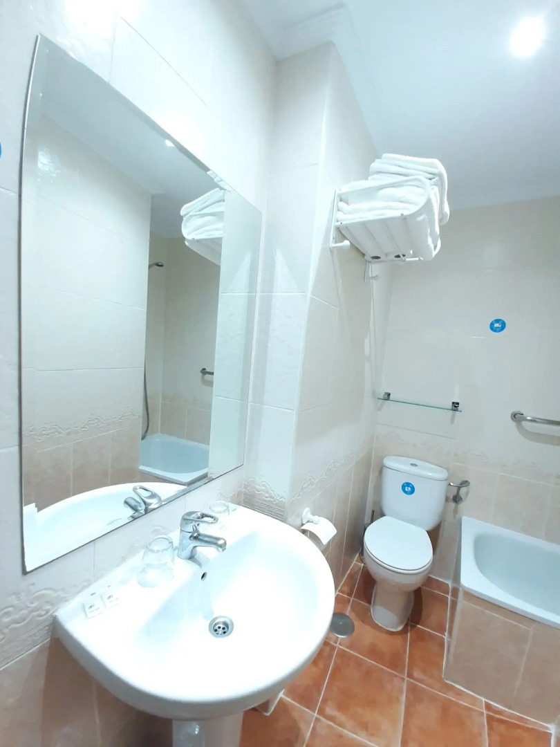 Hostal Las Fuentes - Adults Only