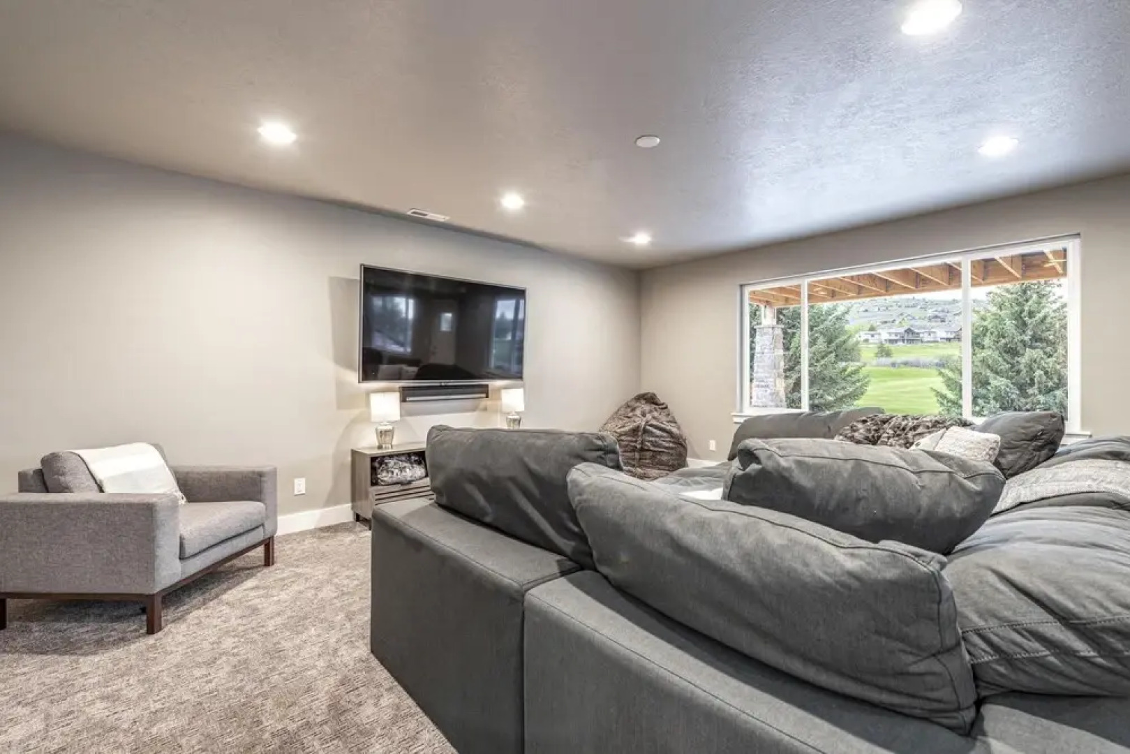 Beautiful Parade Home Overlooking Bear Lake Golf Course and Bear Lake - Sleep 34