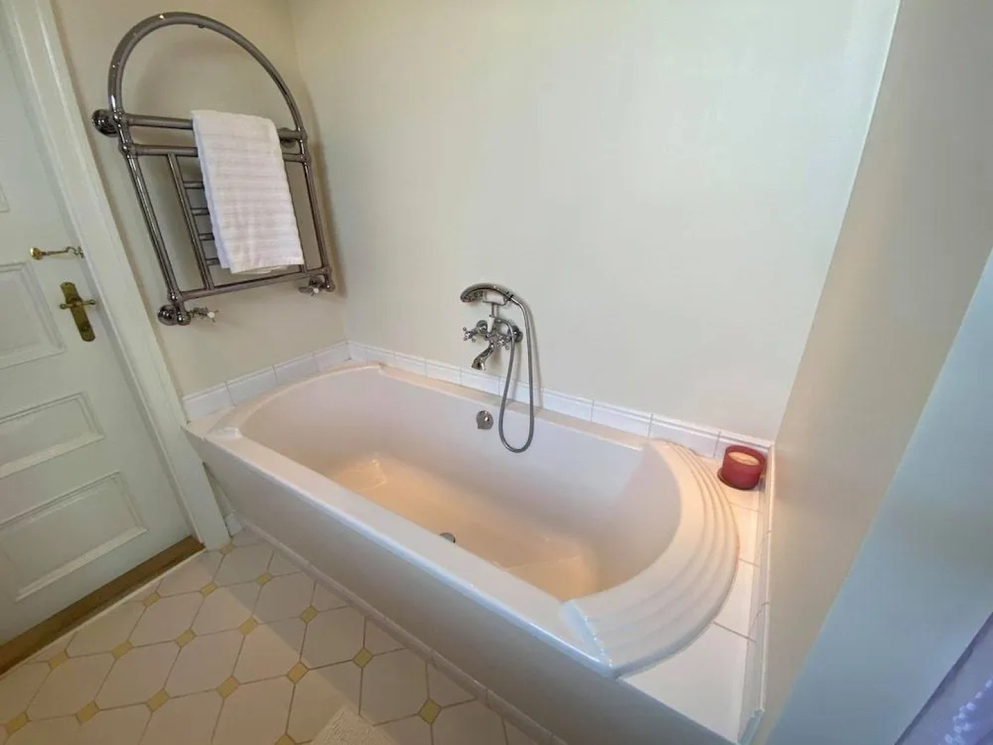 Lehnshøj Bed & Breakfast