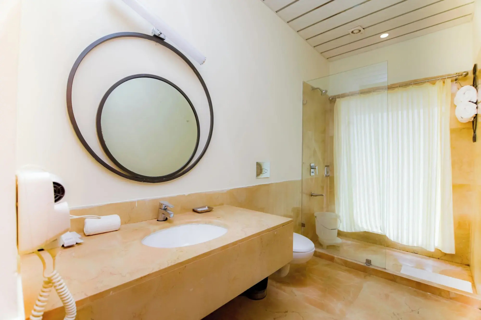 Green n Breeze Resort & Spa Mussoorie