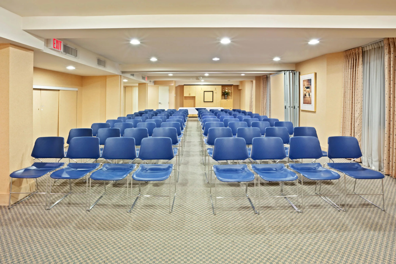 Holiday Inn Express & Suites Langley by IHG