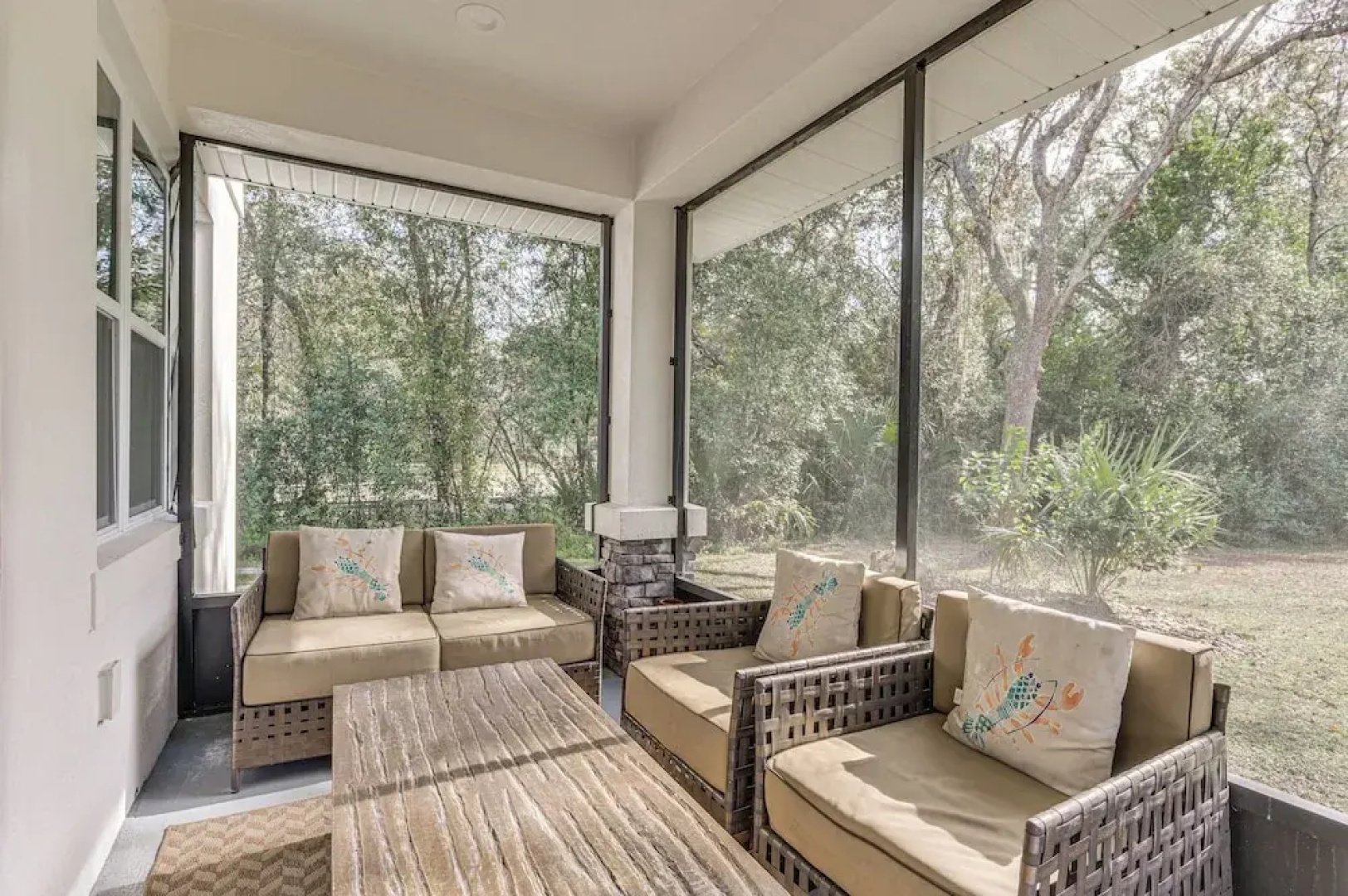 3 Mi to Usf: Dog-friendly Home w/ Large Yard