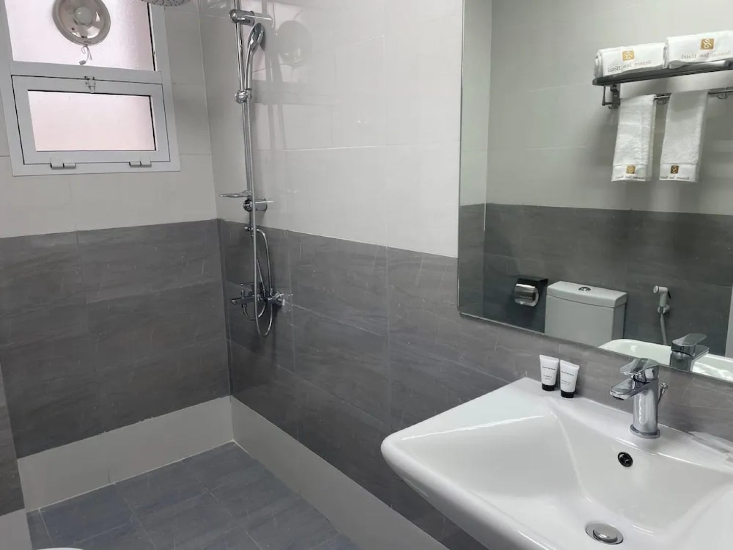 Season Inn Hotel Apartment by Duqm