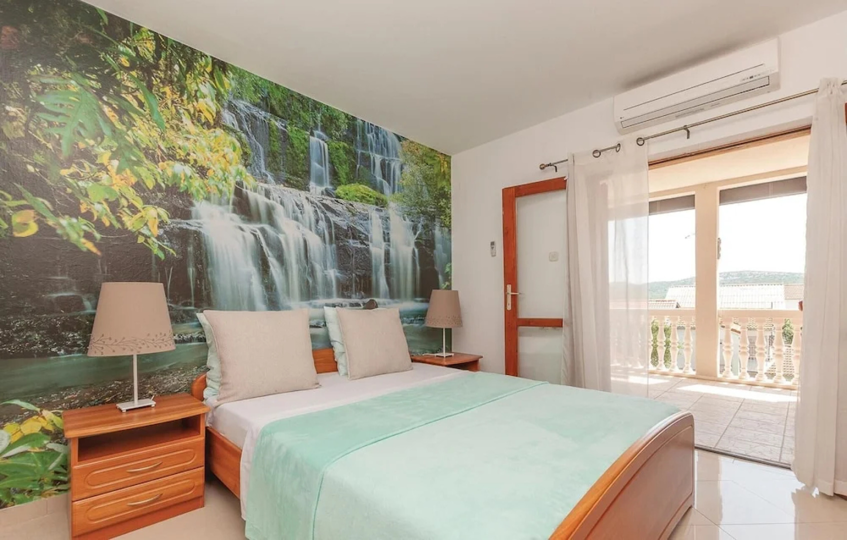 Beautiful Home in Pirovac With Wifi and 2 Bedrooms