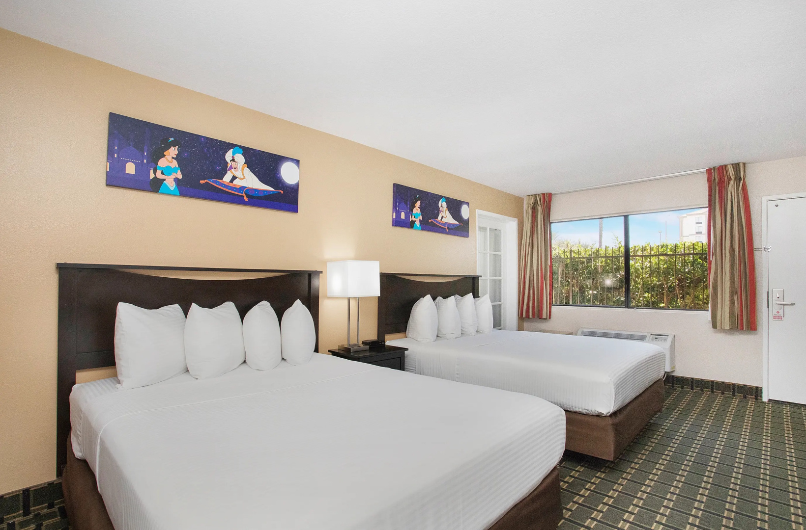 Stanford Inn & Suites Anaheim