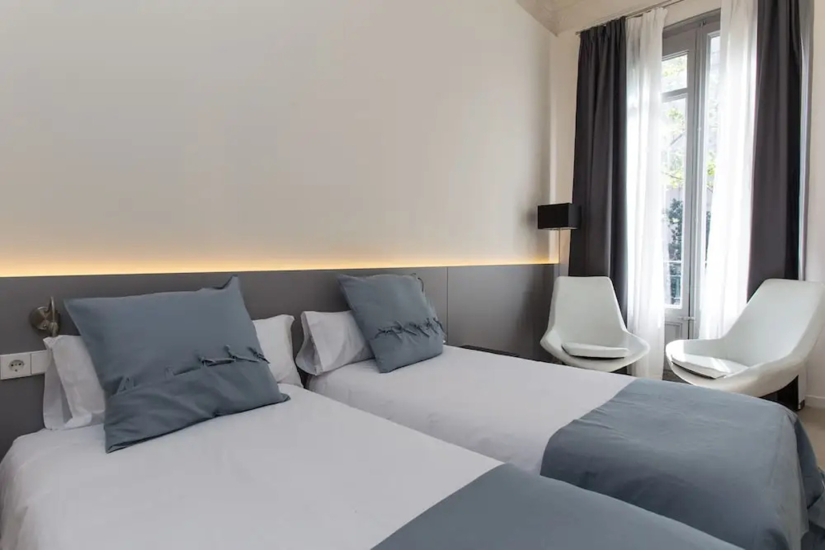 Izaila Plaza Catalunya