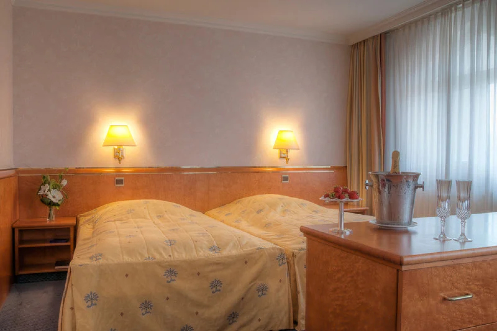 Best Western Ambassador Hotel Bosten