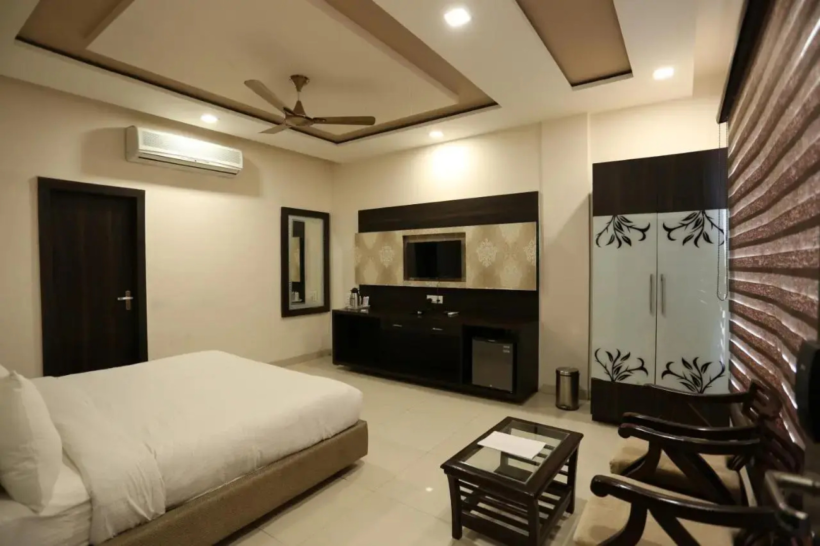Hotel Ambience Jhansi