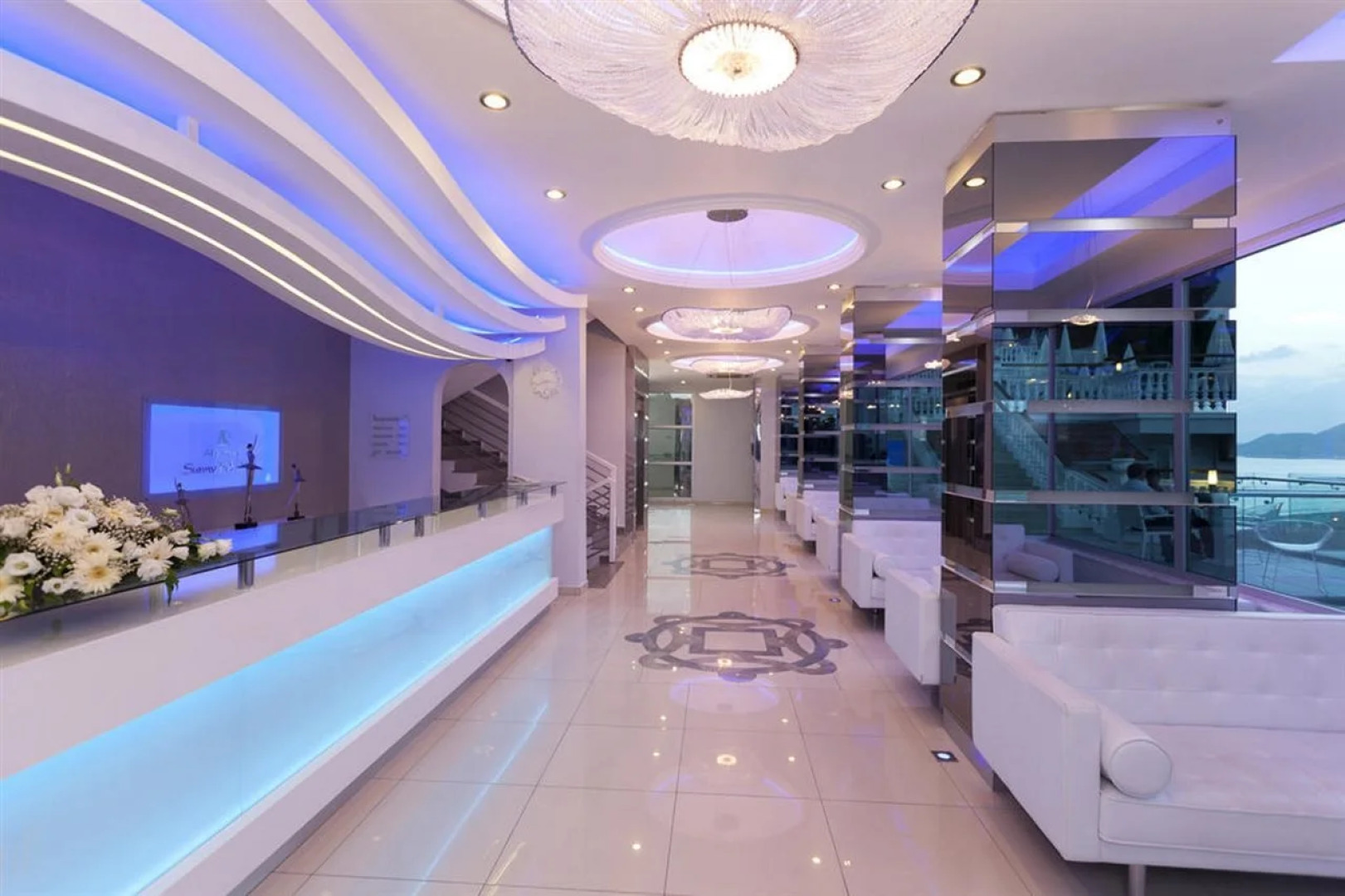 Sunny Hill Alya Hotel