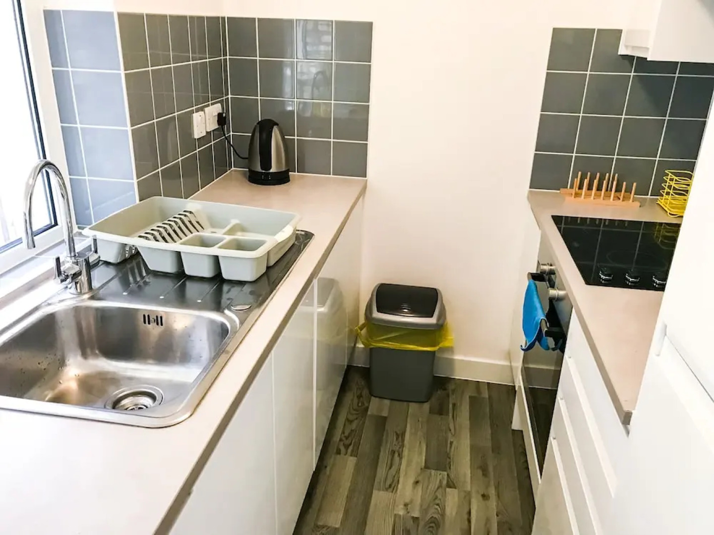 Entire 2 Bedroom Flat Next to Kings College