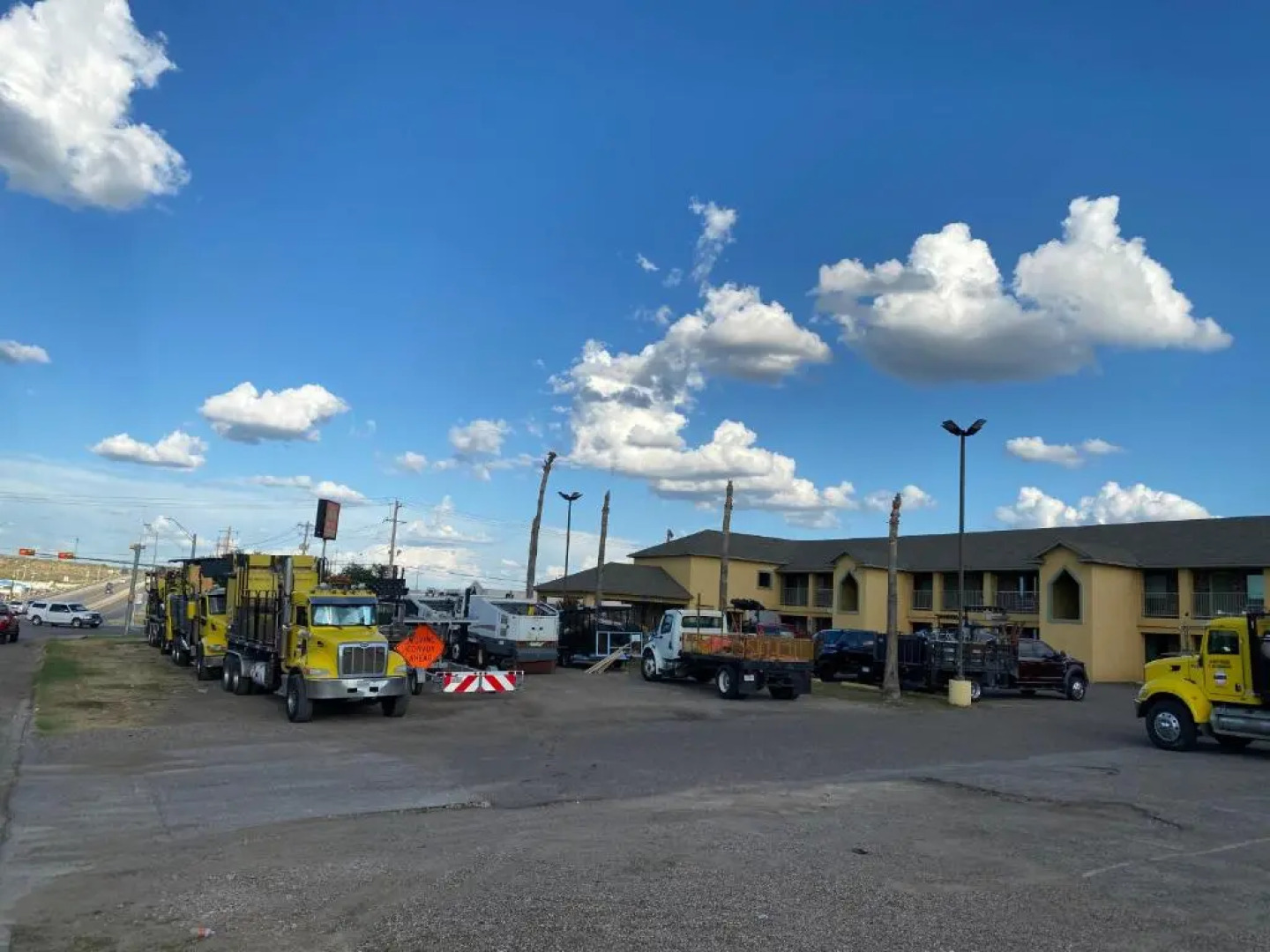 Country Hill Inn and Suites