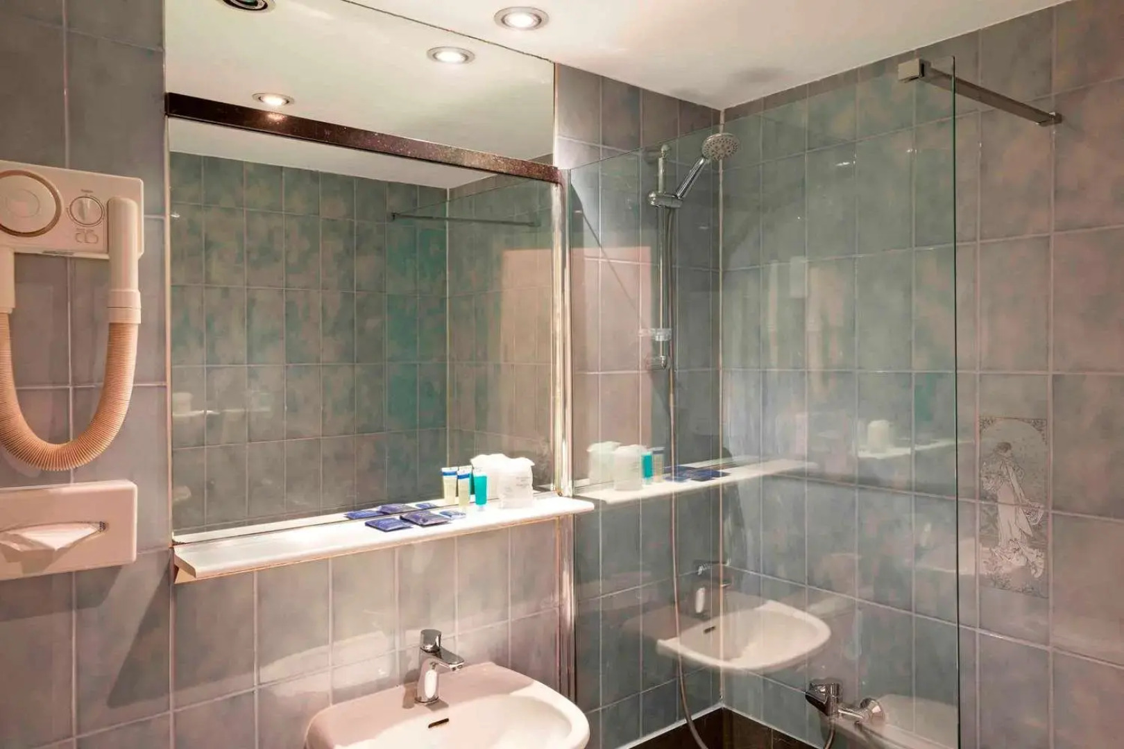 Hôtel Argus by HappyCulture