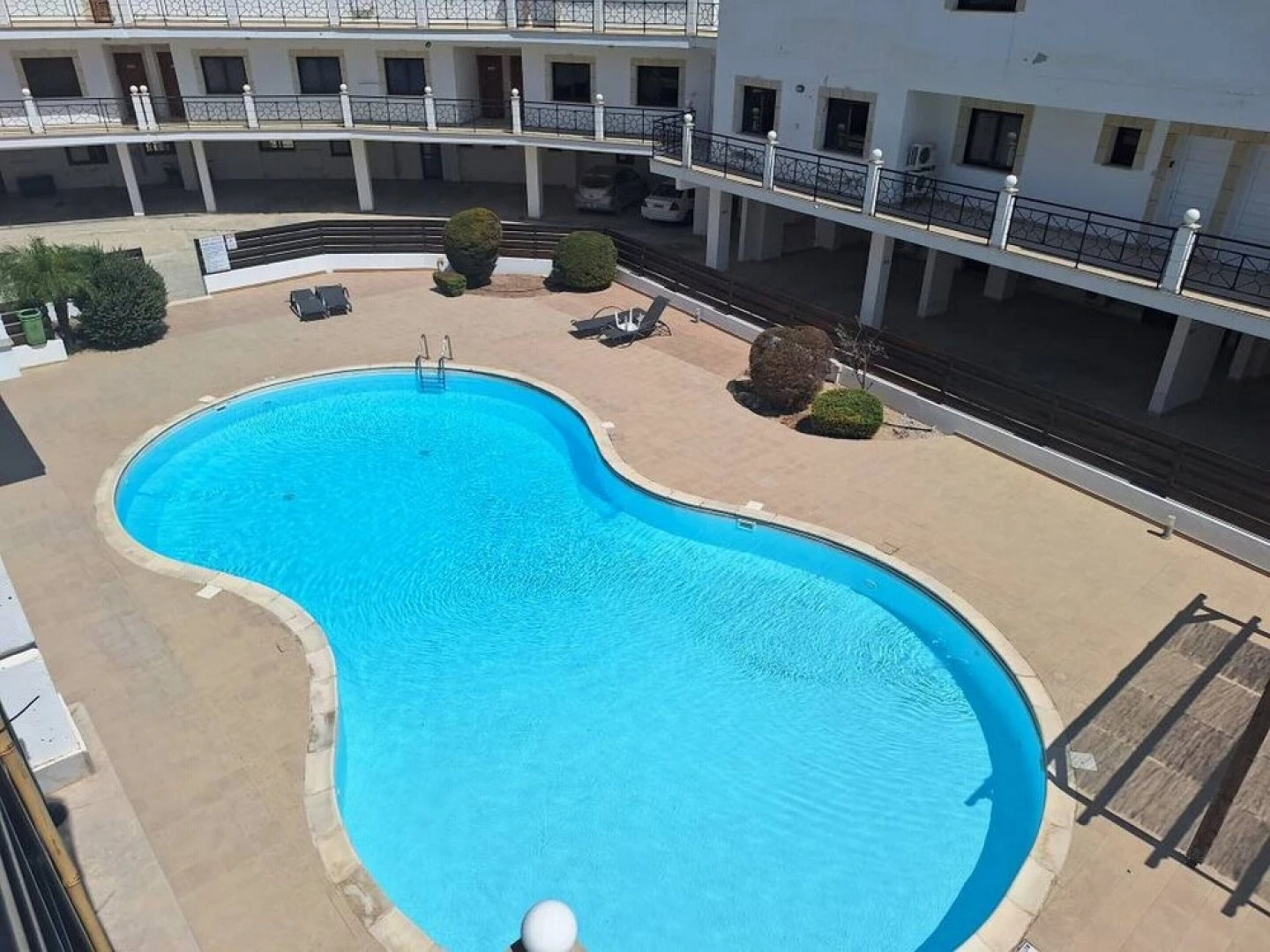 Paramount Gardens Resorts D204