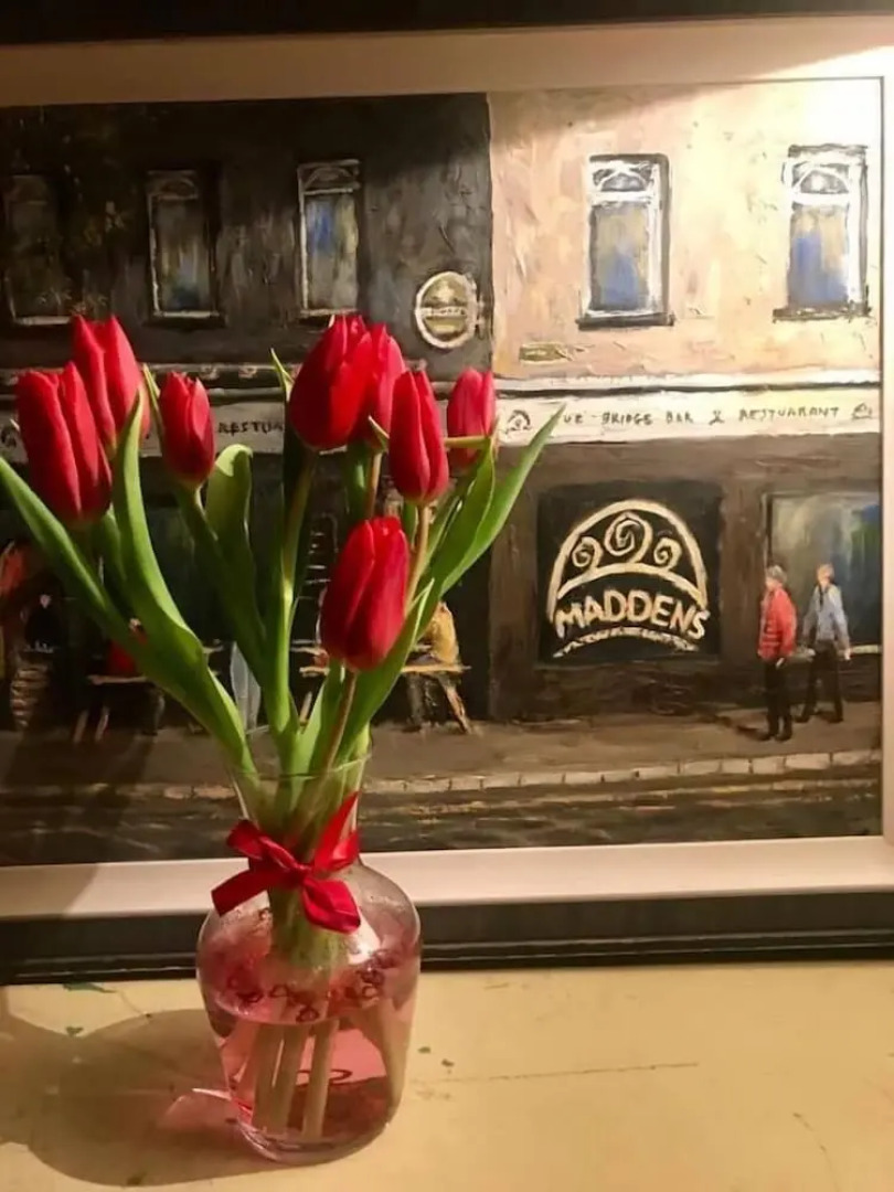 Maddens Bridge Bar, Restaurant & Guesthouse