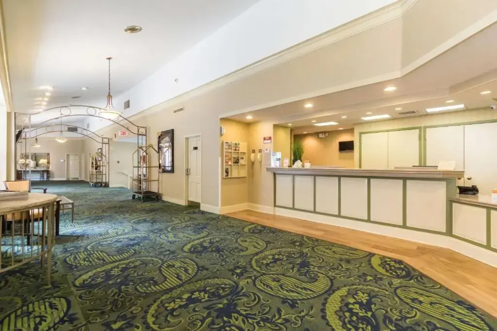 Quality Inn & Suites Hotel West Chester