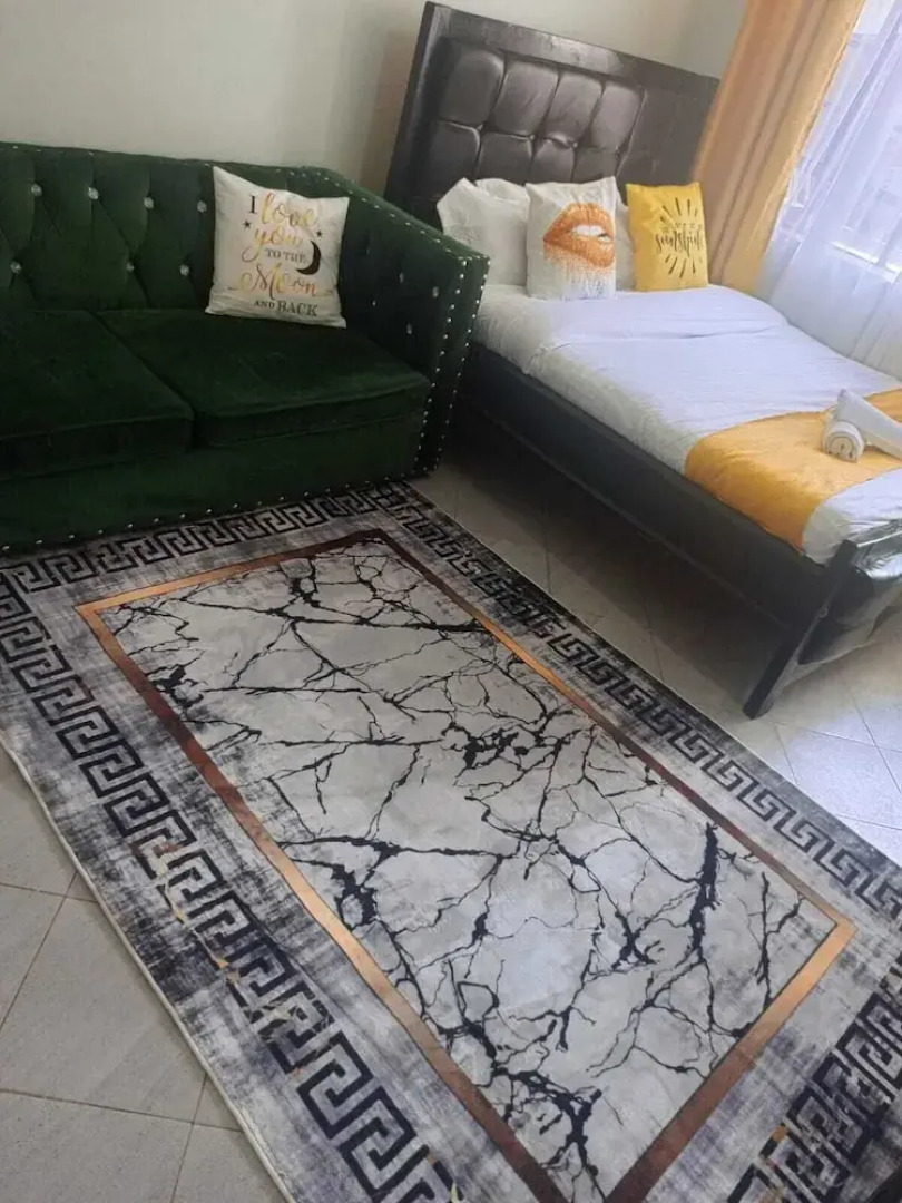 Lux Suites Amaziah Apartments Muthiga