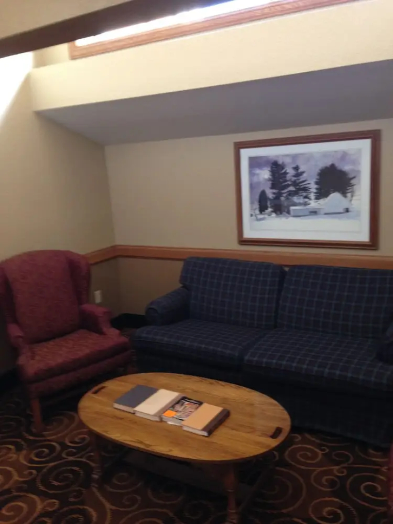 AmericInn Lodge & Suites Elkhorn