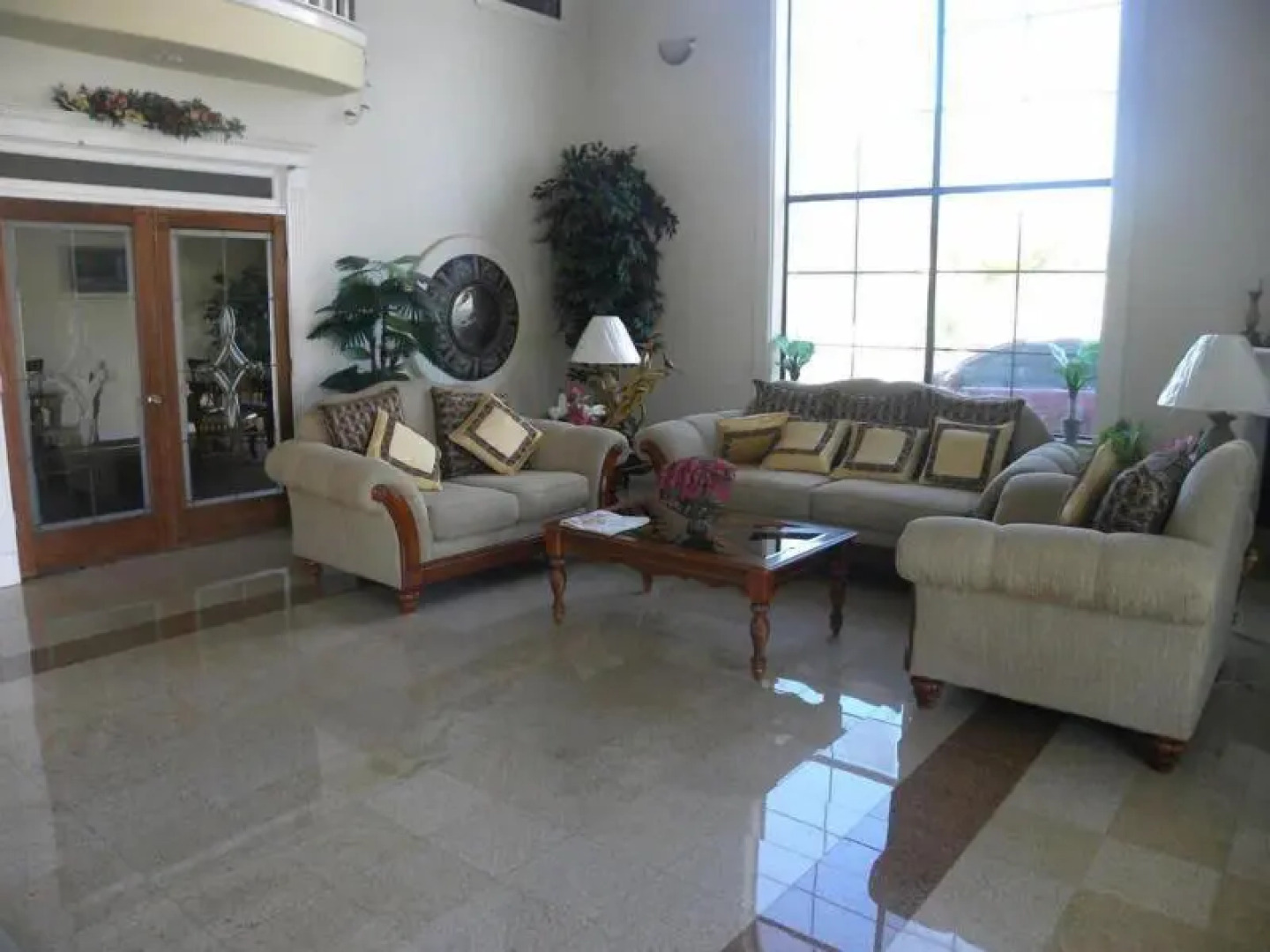 Executive Inn And Suites