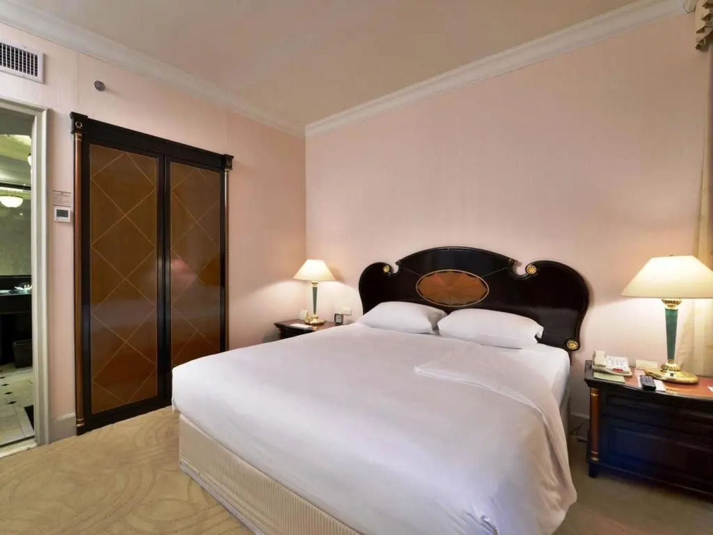 Evergreen Laurel Hotel Bangkok