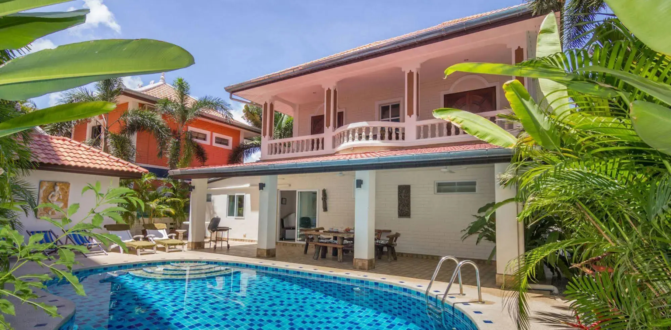 Villa Waree 5 minutes from City and Beach