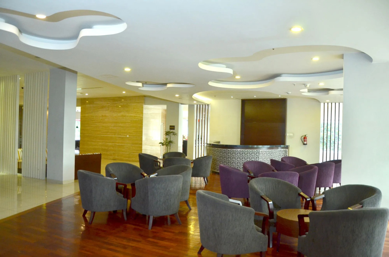 Grand Cakra Hotel