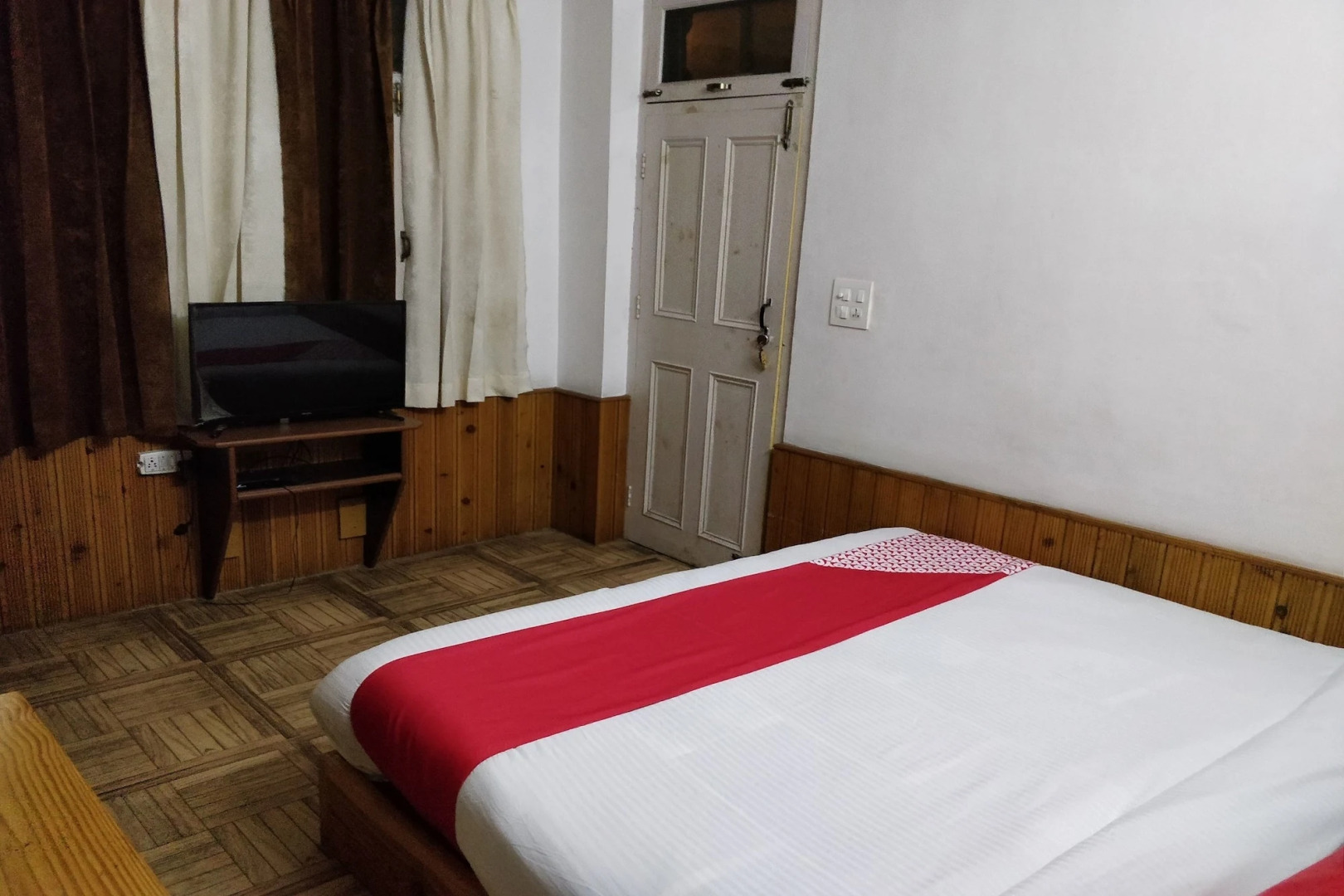 OYO 24867 Hotel Shubham