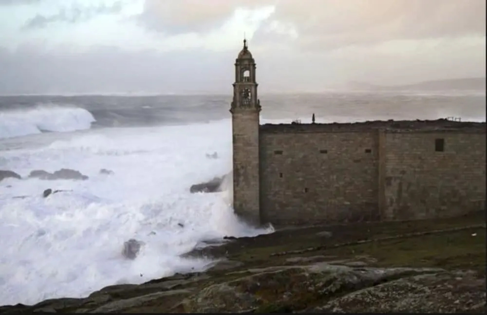 103474 -  House in Muxía