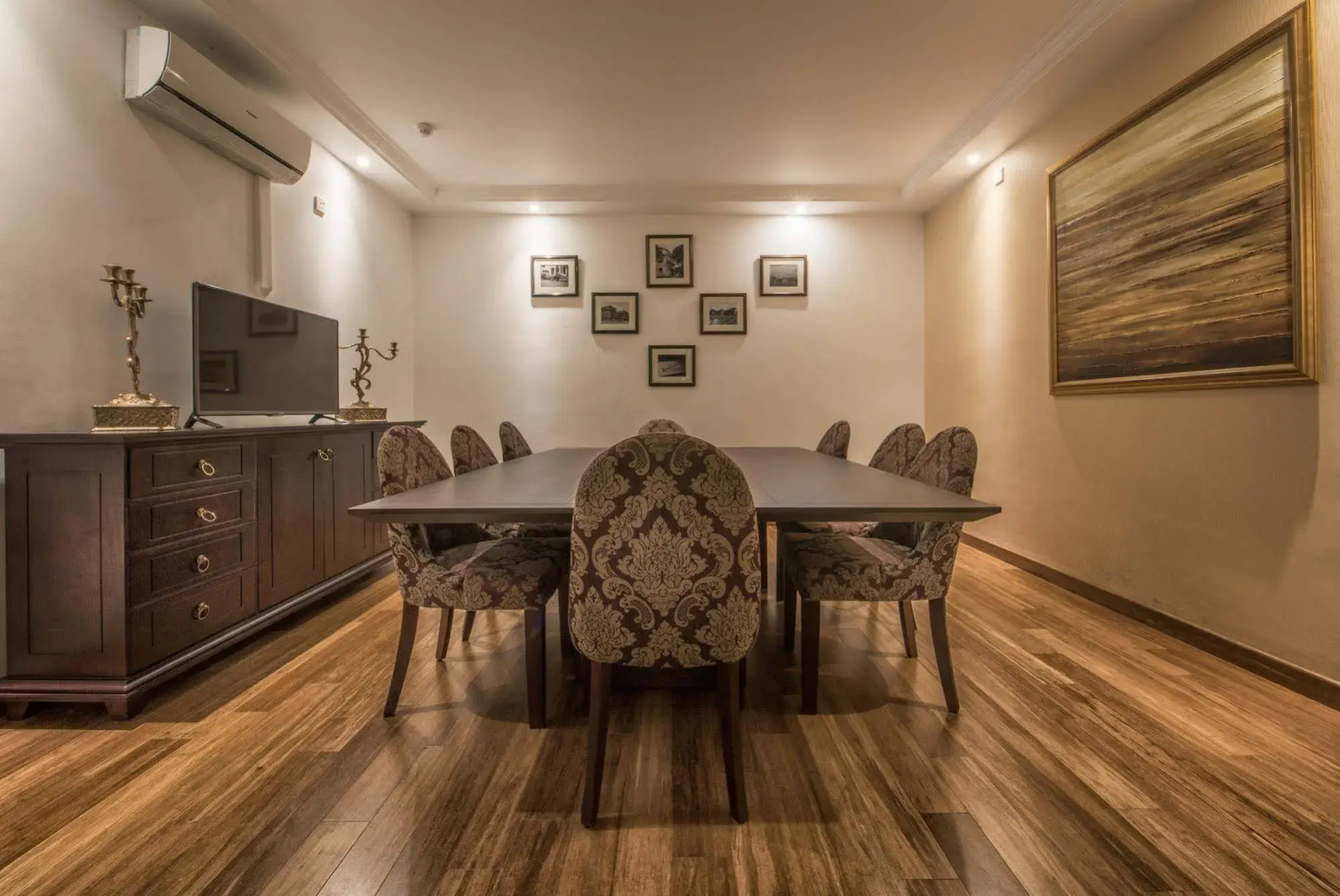 Residence by Uga Escapes