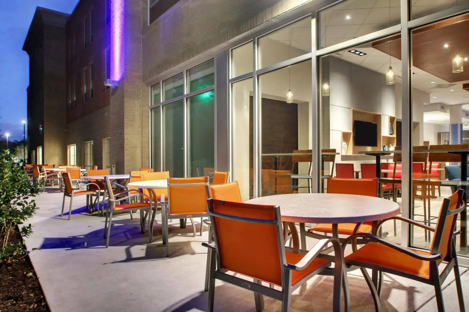 Holiday Inn Express & Suites Charleston NE Mt Pleasant US17 by IHG