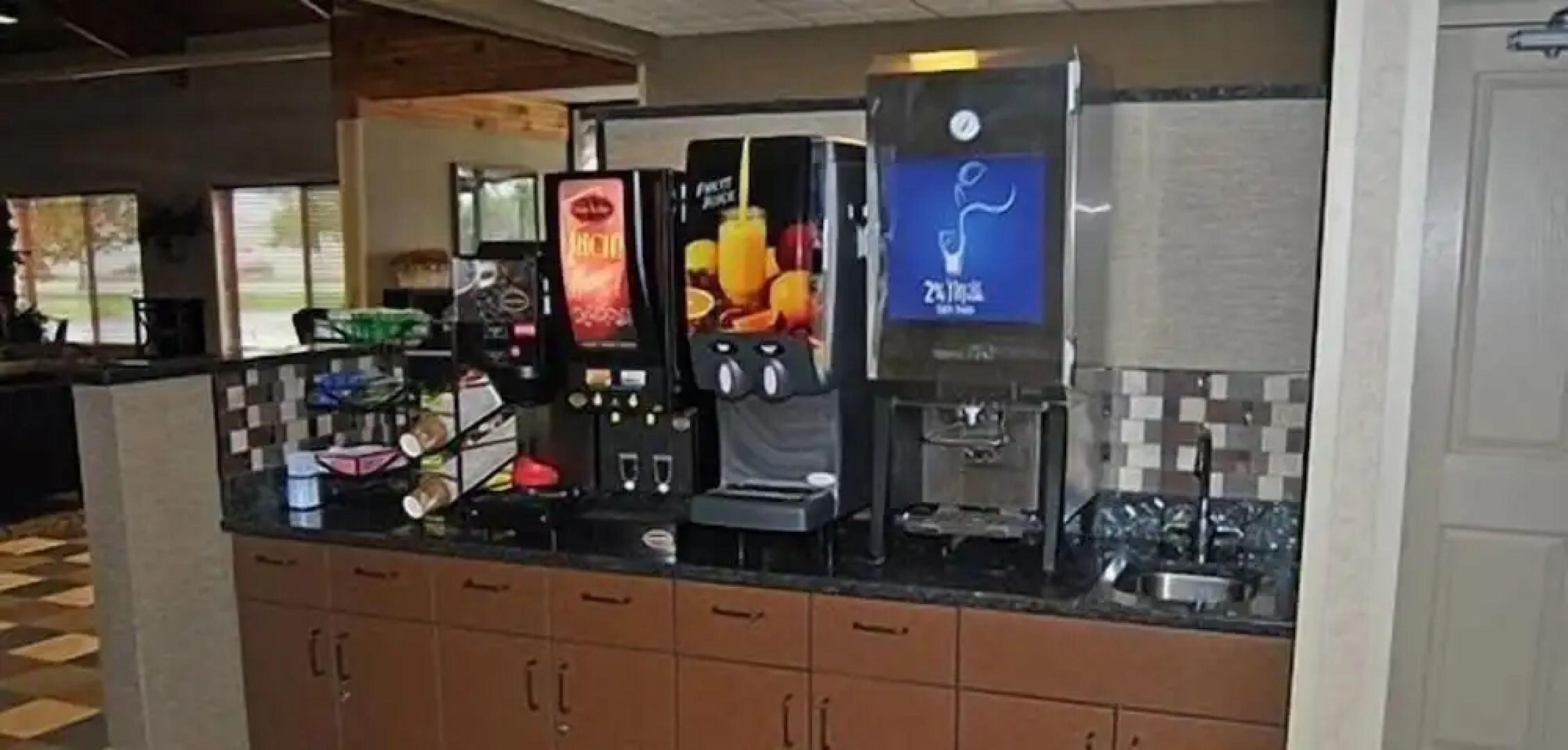 C'mon Inn Thief River Falls