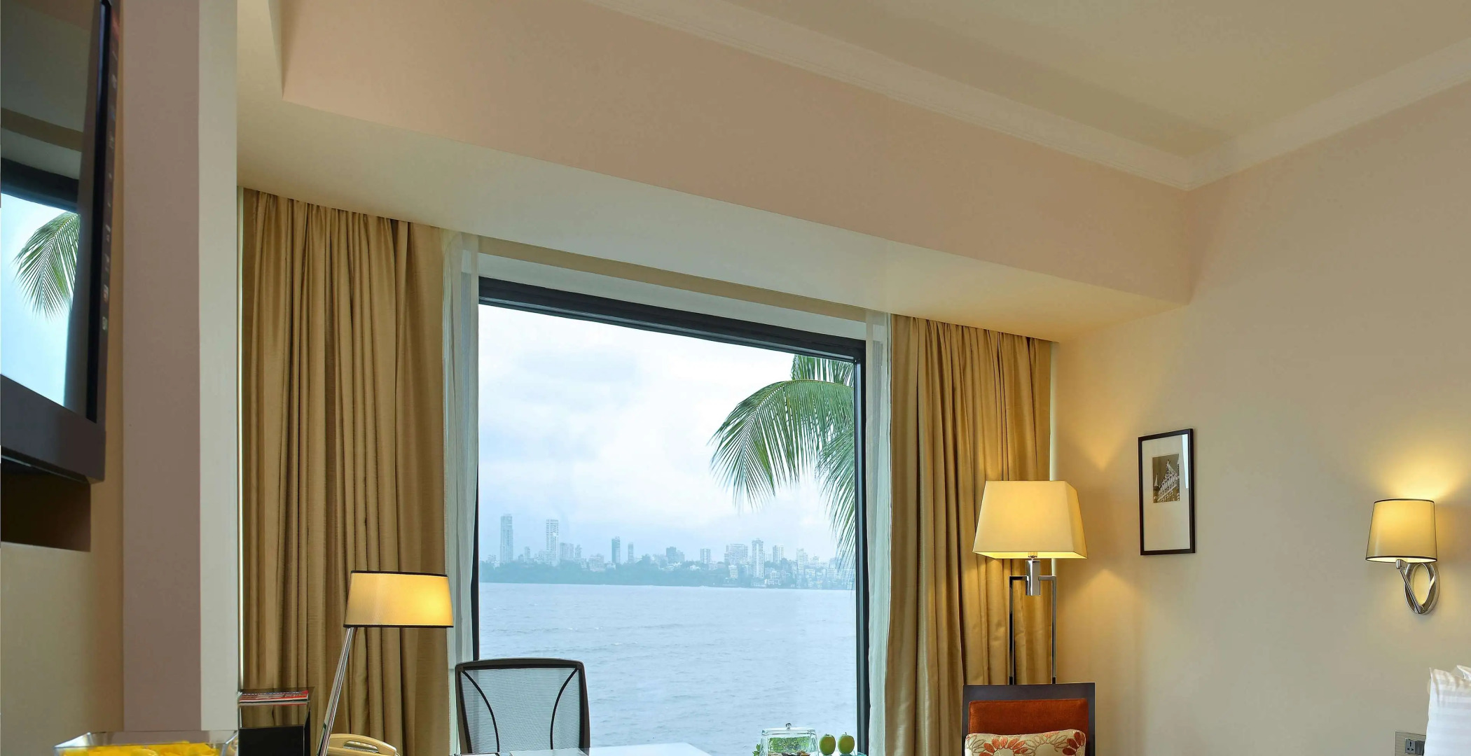 Hotel Marine Plaza Mumbai