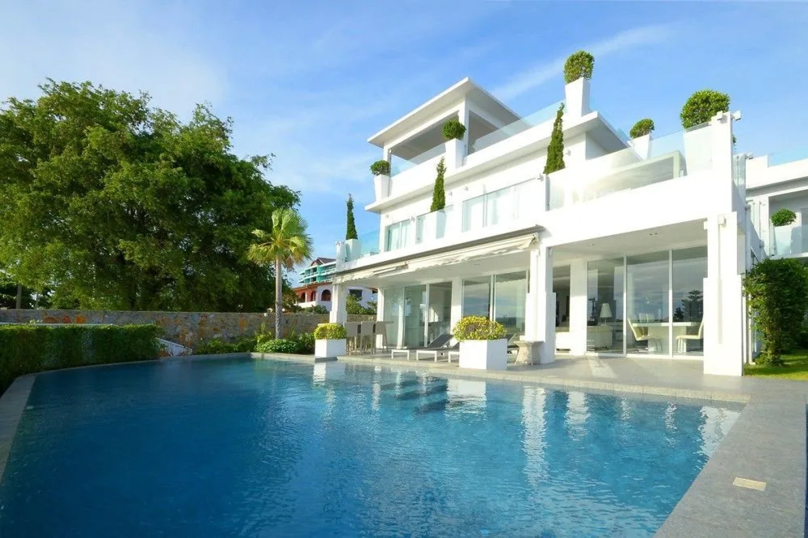 Luxury 5 Star Beach Villa 8 Bedrooms