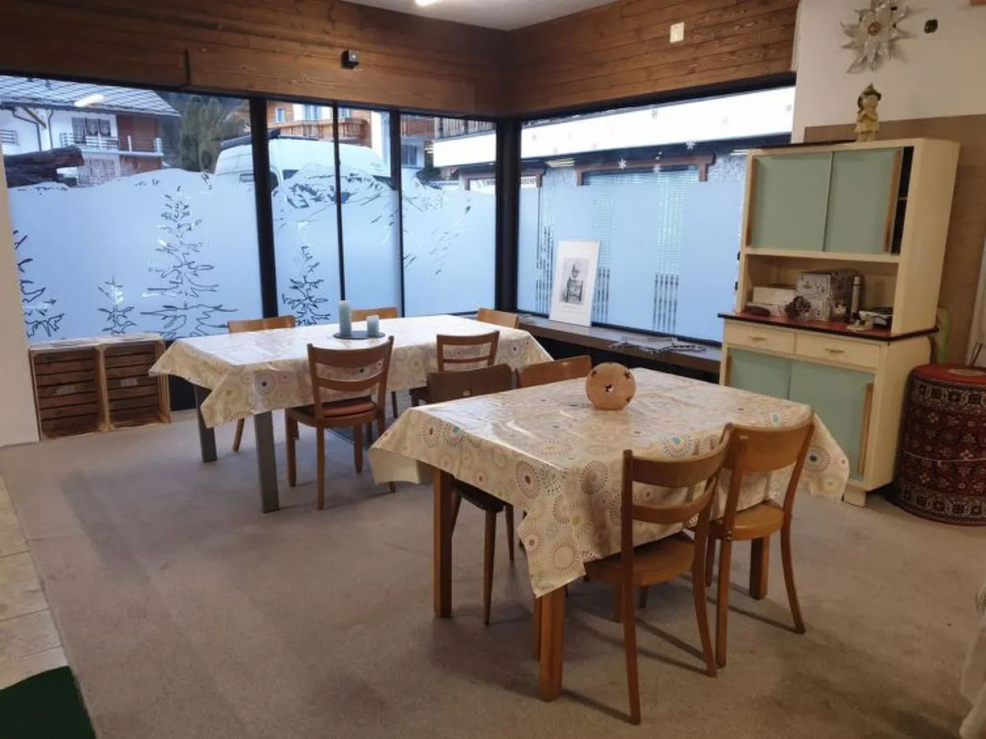 Adonis & Vallesia 30545