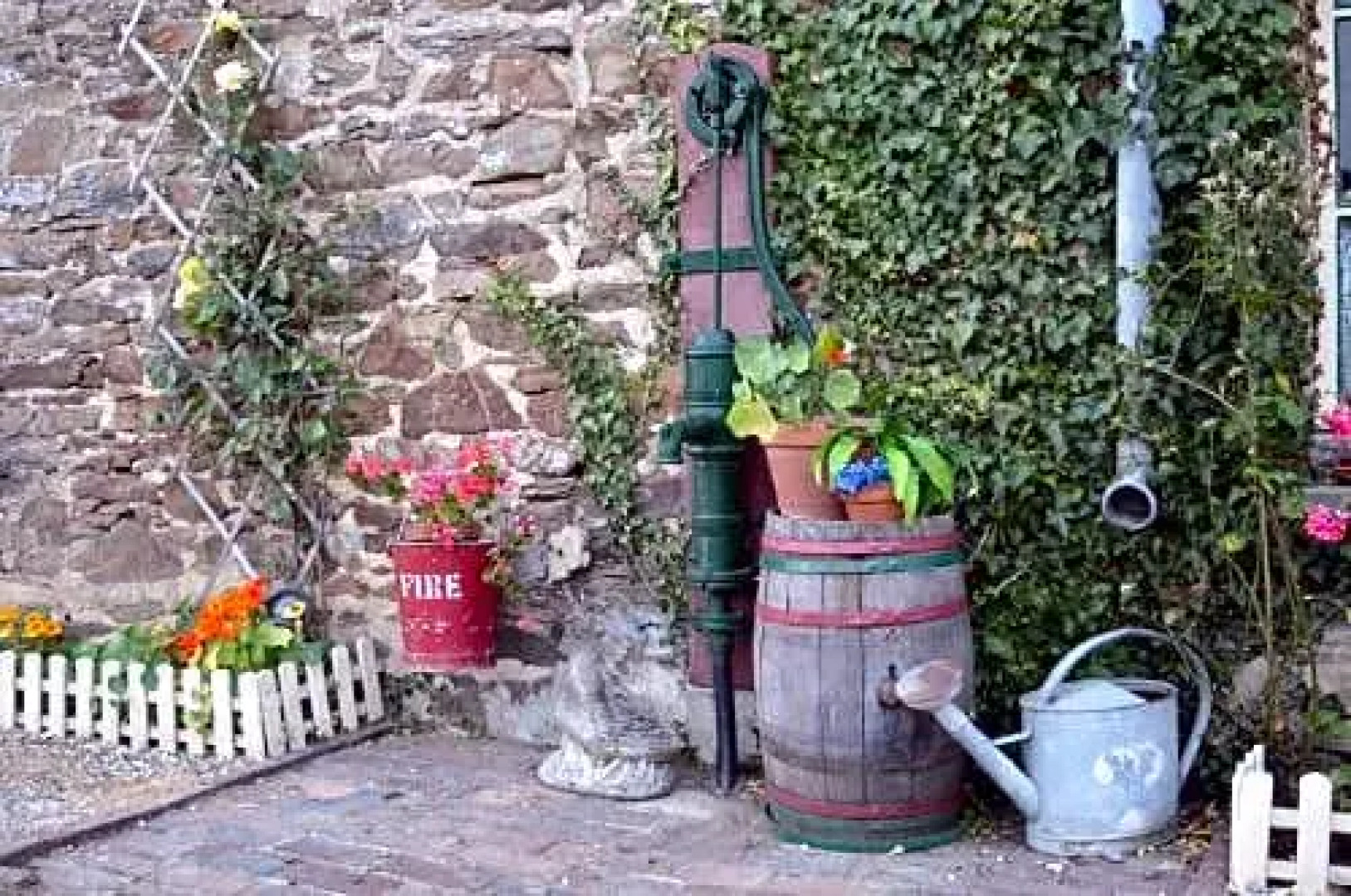 Le Pont de la Pierre Vintage B&B