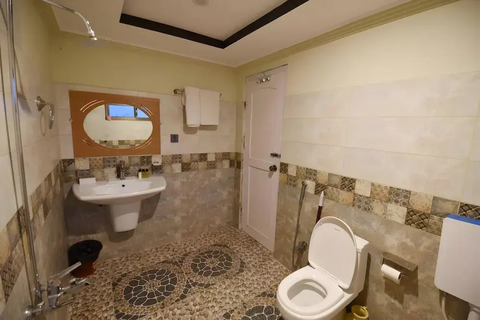Al Noor Starlet Hotel