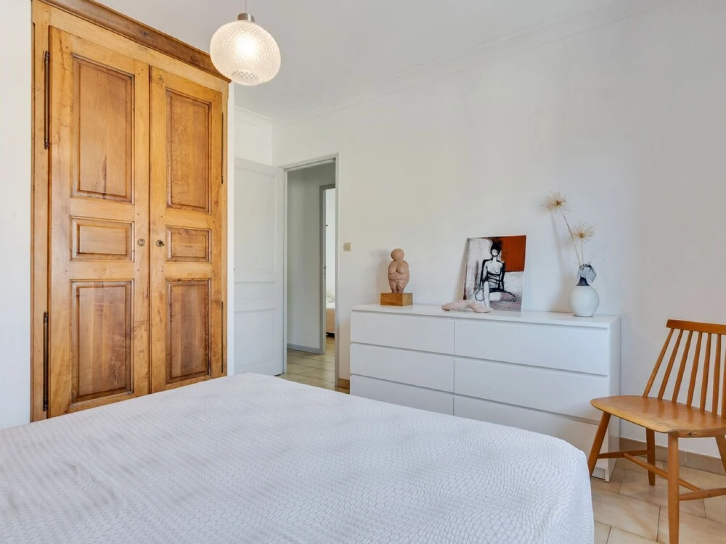 Luxury Modern Villa With Private Pool and Enclosed Garden in the Heart of the Vaucluse