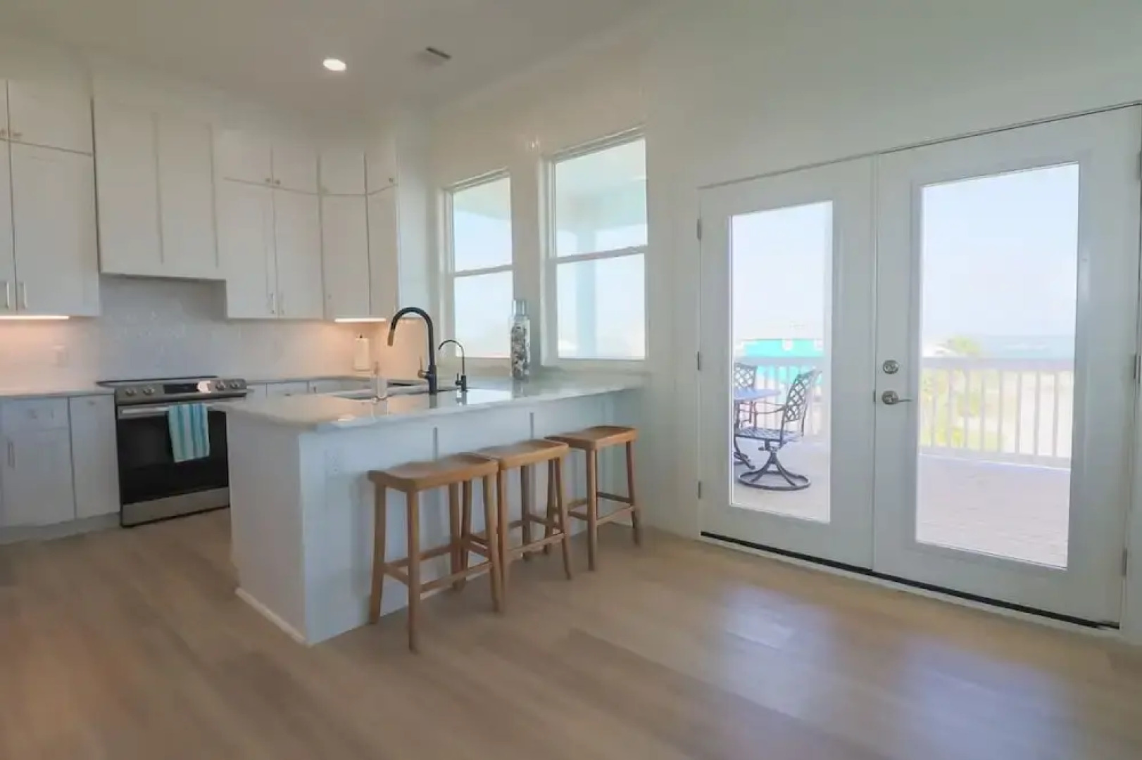 Unforgettable Vacation Getaway in Treasure Island