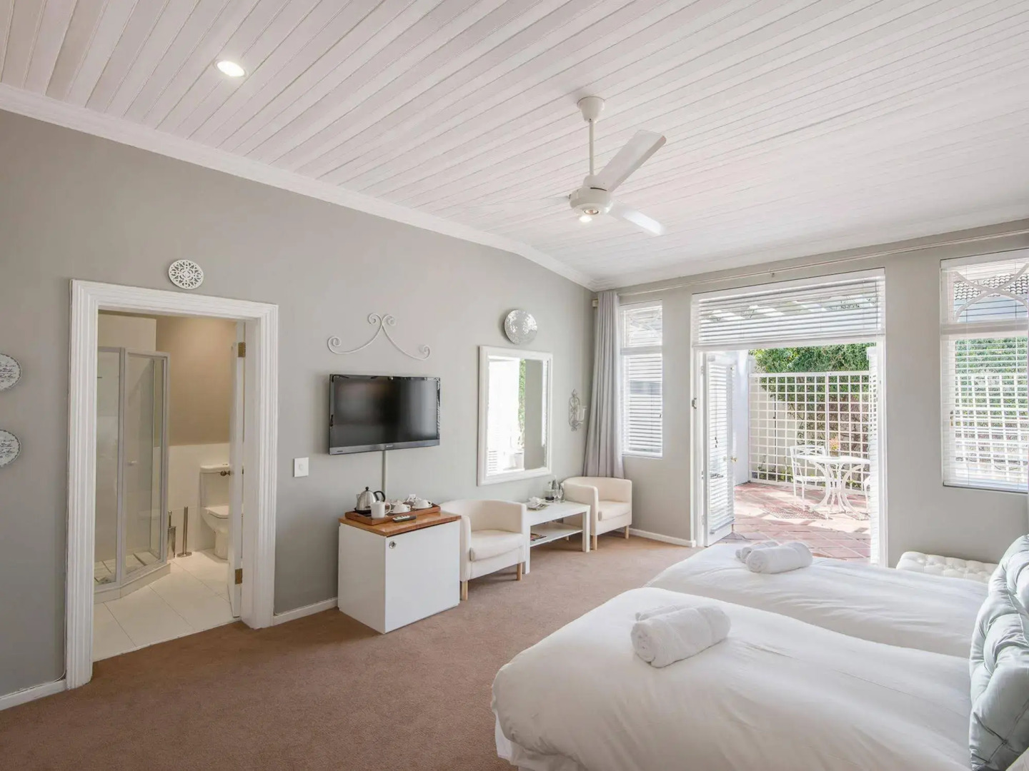 Summerwood Guest House