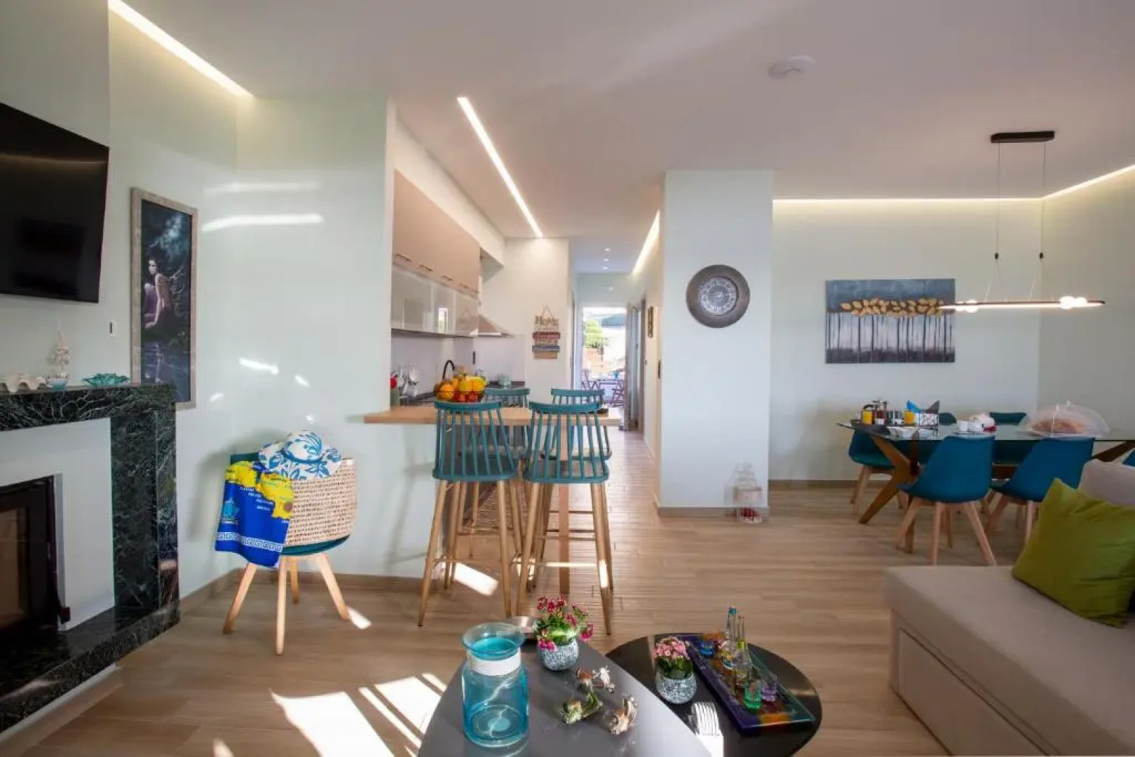 Kyma Seafront Suite by Estia