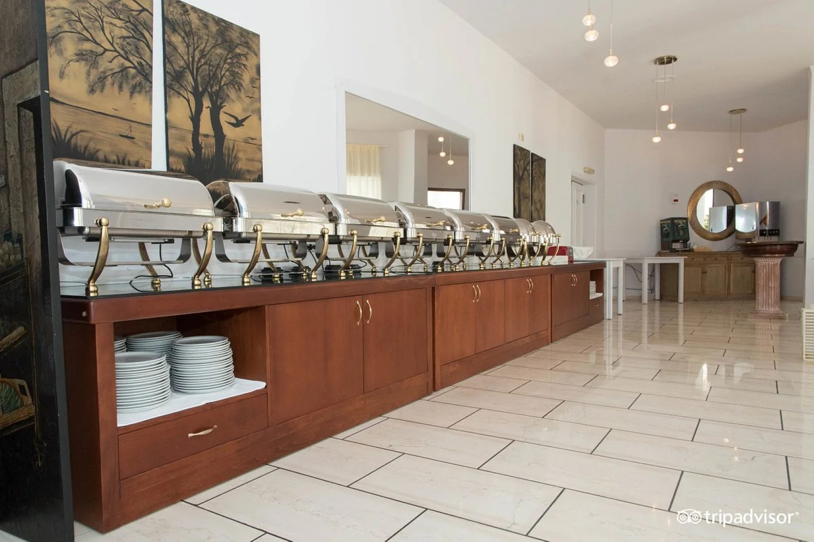 Mrs Chryssana Beach Hotel