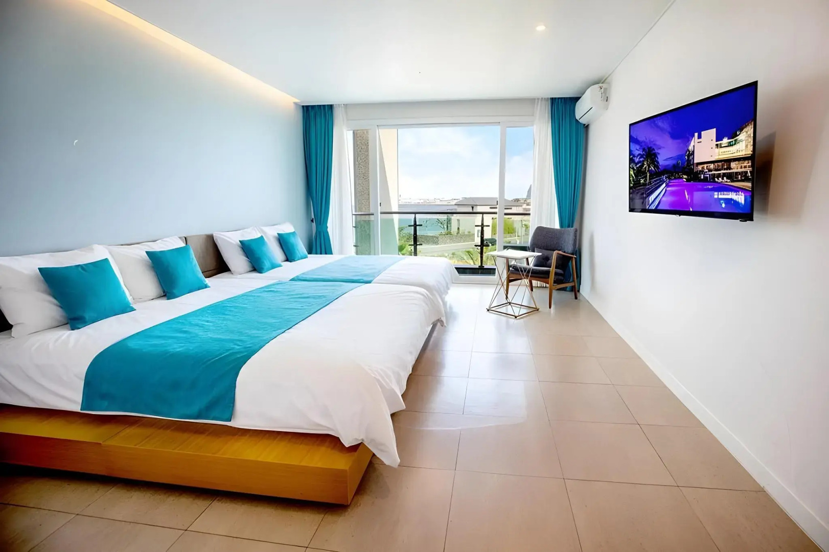 The Four Graces Resort